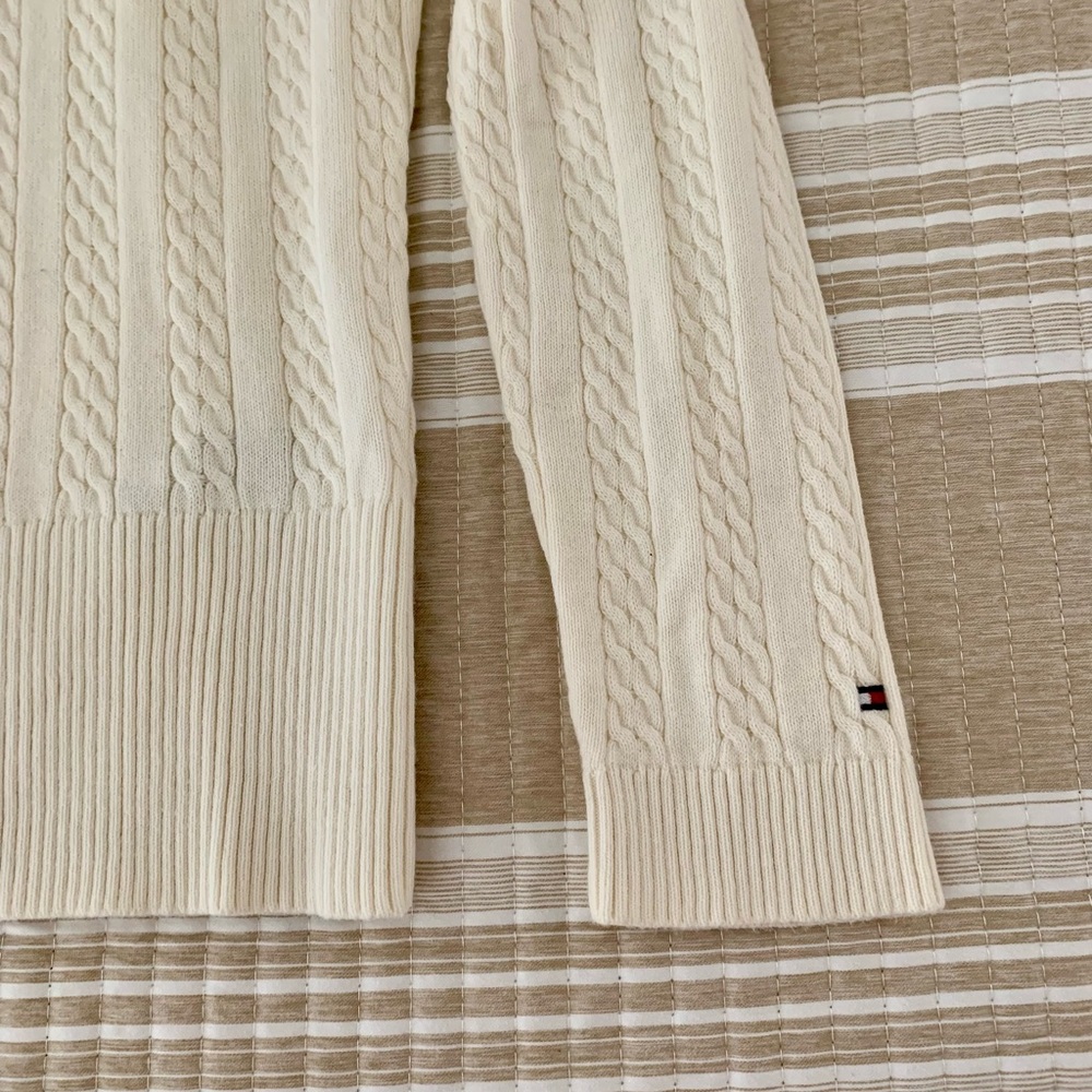 Like new TOMMY HILFIGER cream turtleneck - Picture 5 of 7